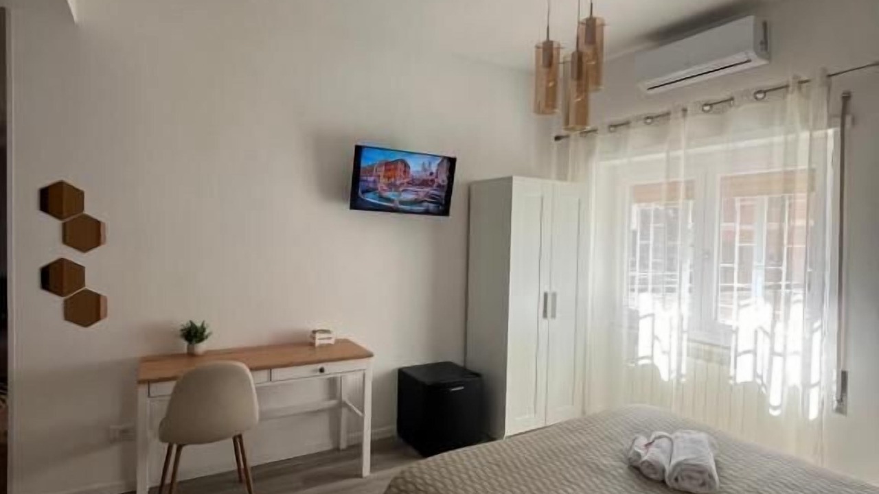Photo of Bedroom in Universita