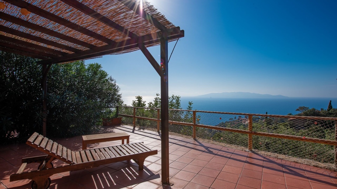 Photo of Patio Balcony in Cala Piccola