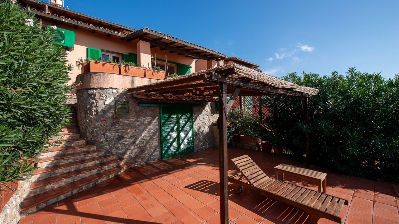 Photo of Patio Balcony in Cala Piccola