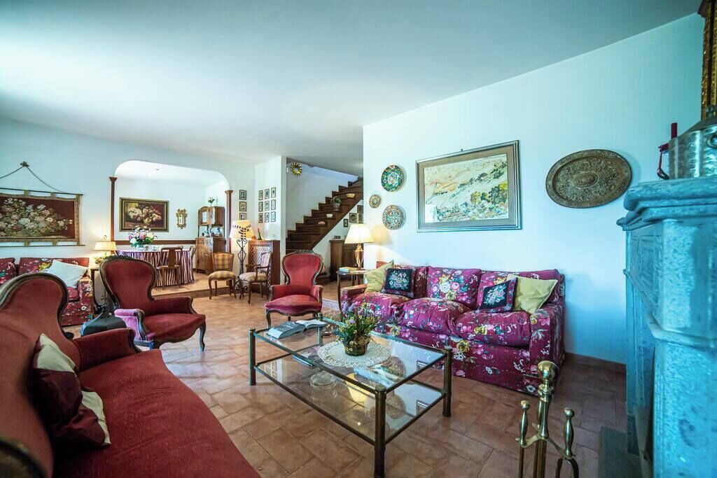 Photo of Livingroom in Sutri