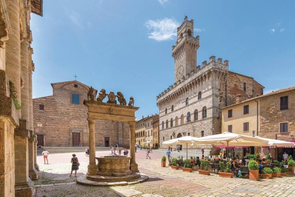 Photo of Others in Sutri