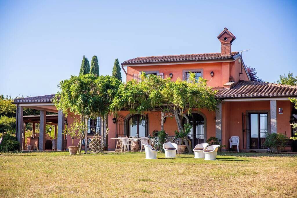 Photo of Outdoor in Sutri