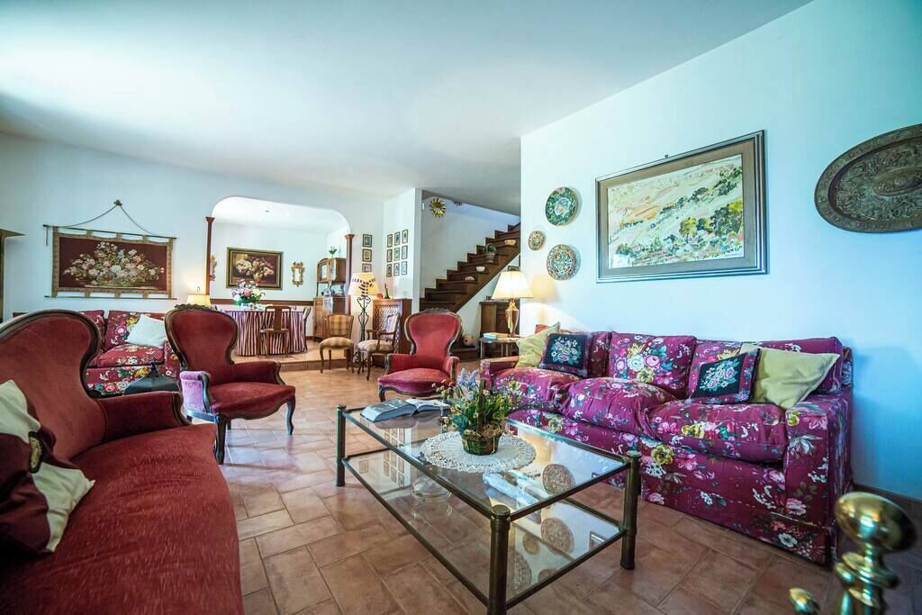Photo of Livingroom in Sutri