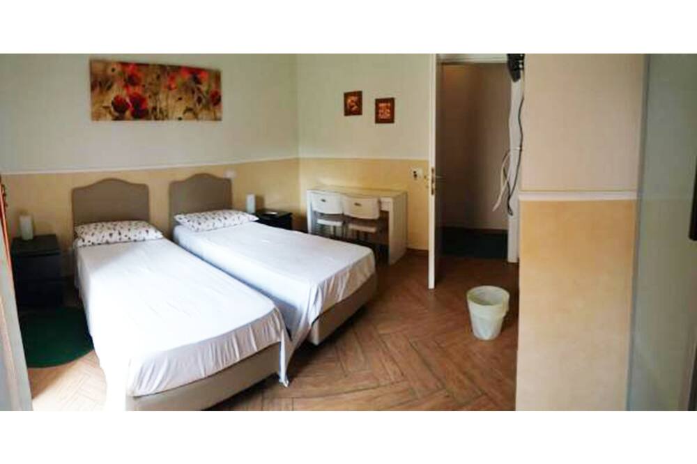 Photo of Bedroom in Quartiere XXIX Ponte Mammolo