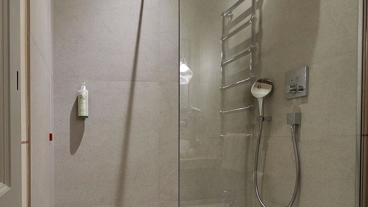 Photo of Bathroom in Saturnia