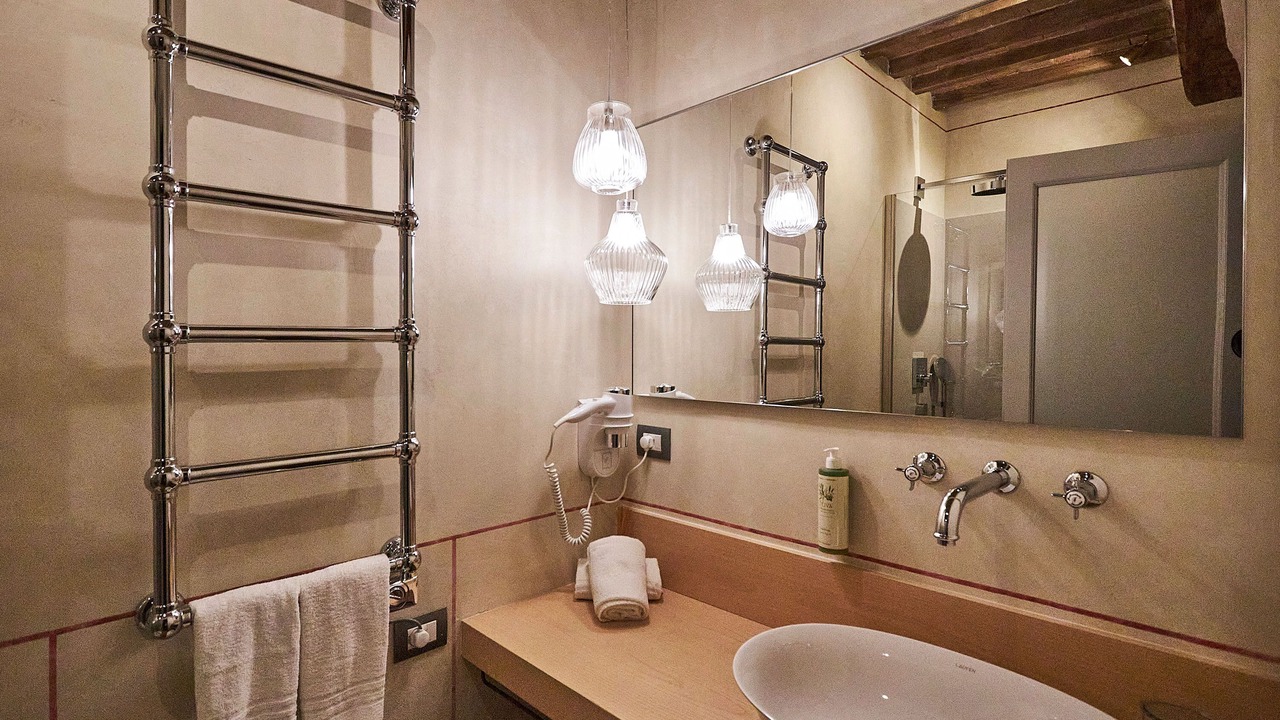Photo of Bathroom in Saturnia