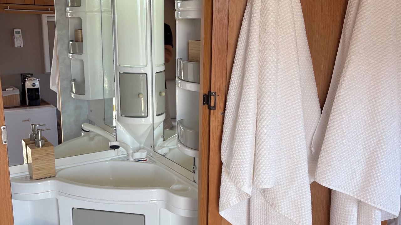 Photo of Bathroom in Avola