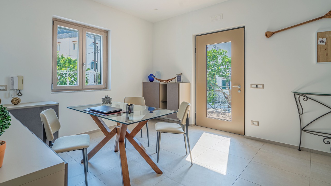 Photo of Livingroom in Seiano