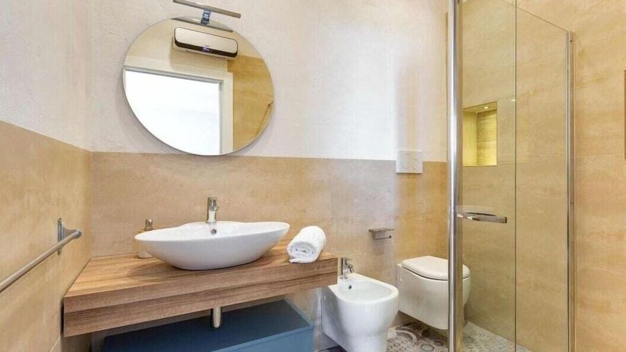 Photo of Bathroom in Avetrana