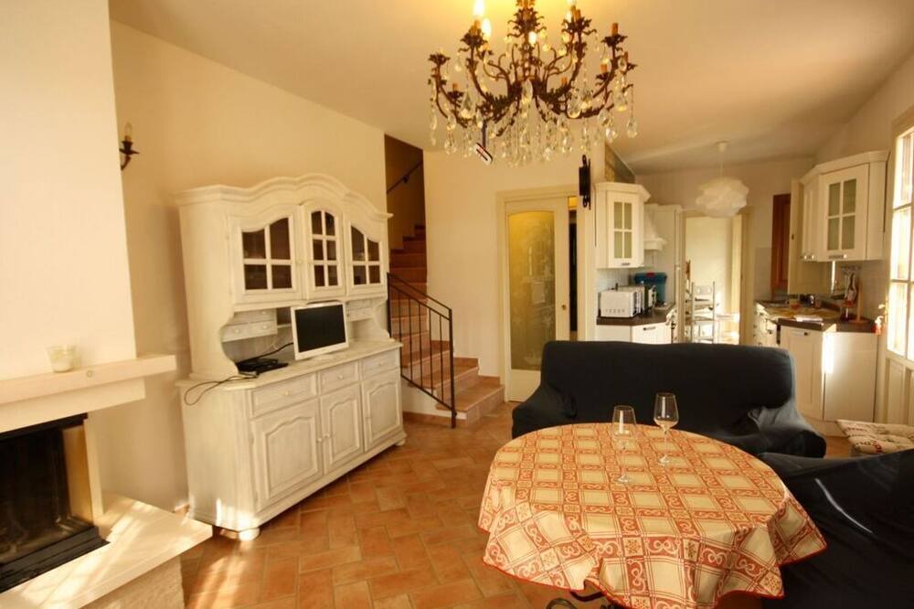Photo of Livingroom in Bolgheri I