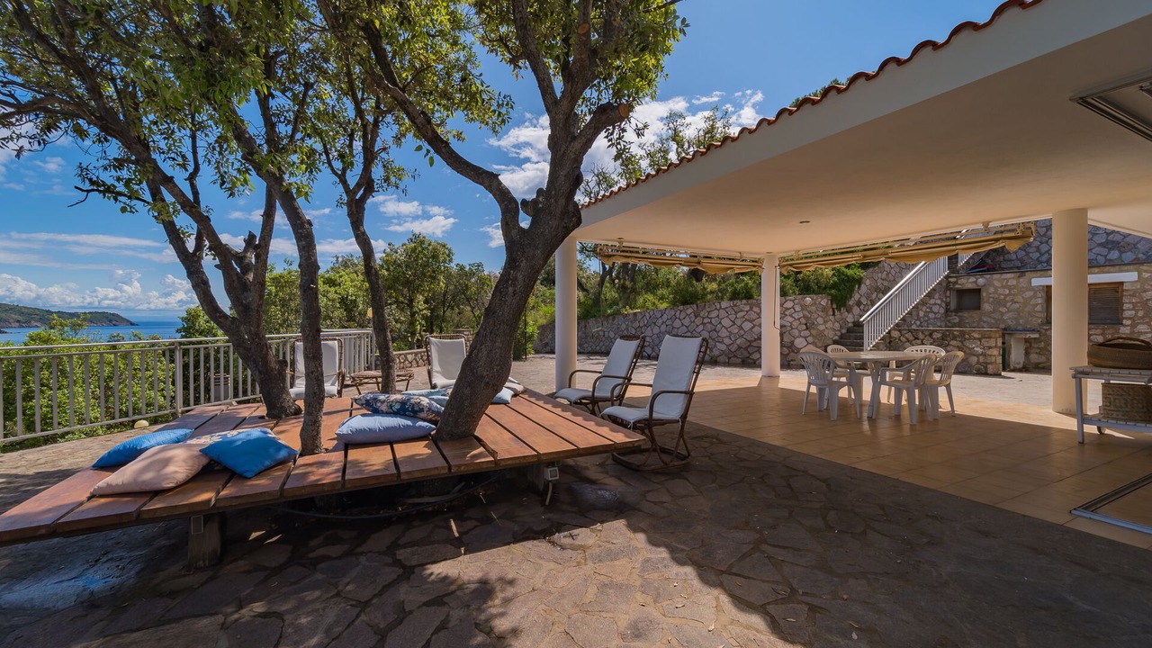 Photo of Outdoor in Naregno