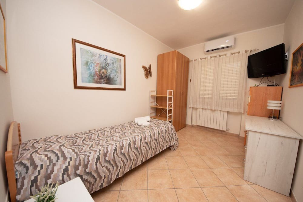Photo of Bedroom in Anzio