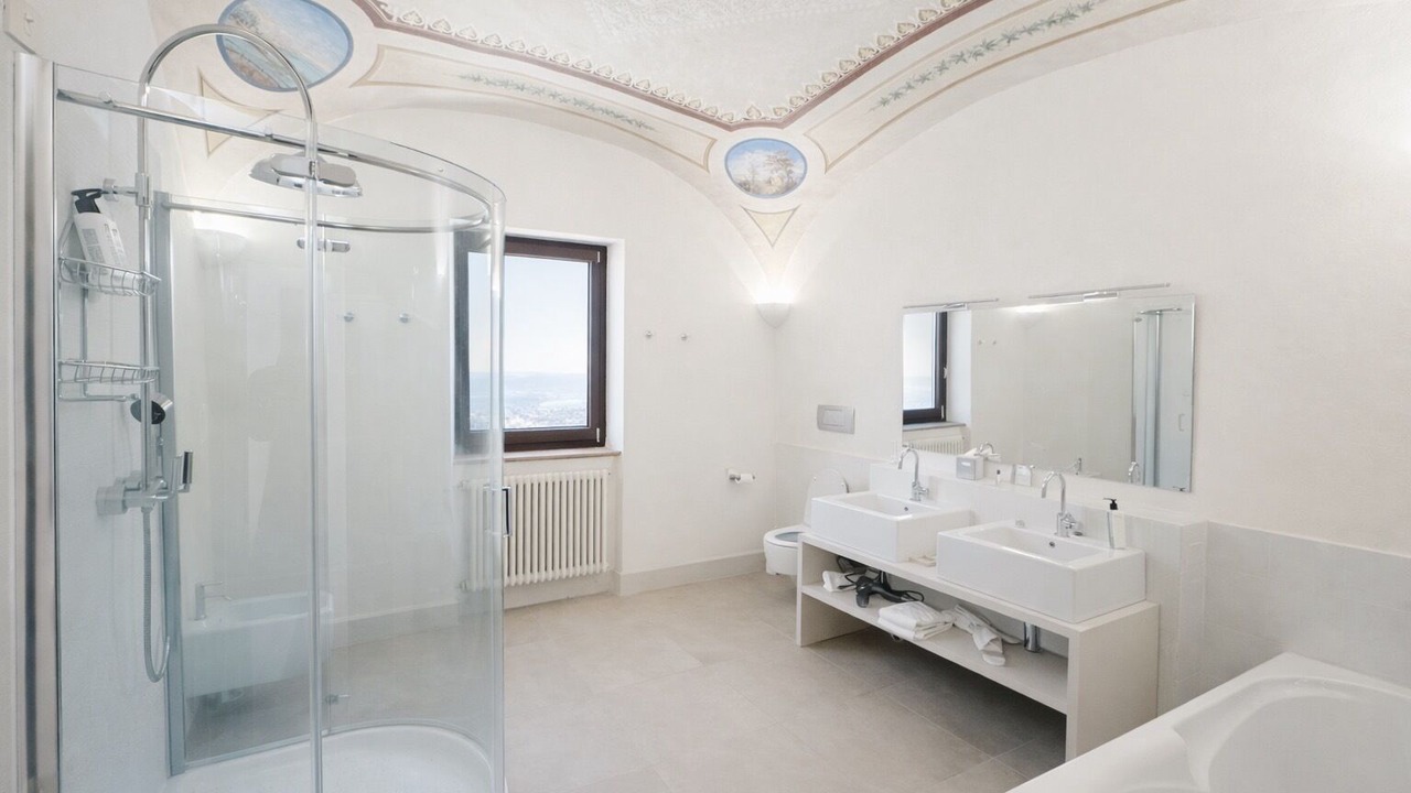 Photo of Bathroom in Orvieto
