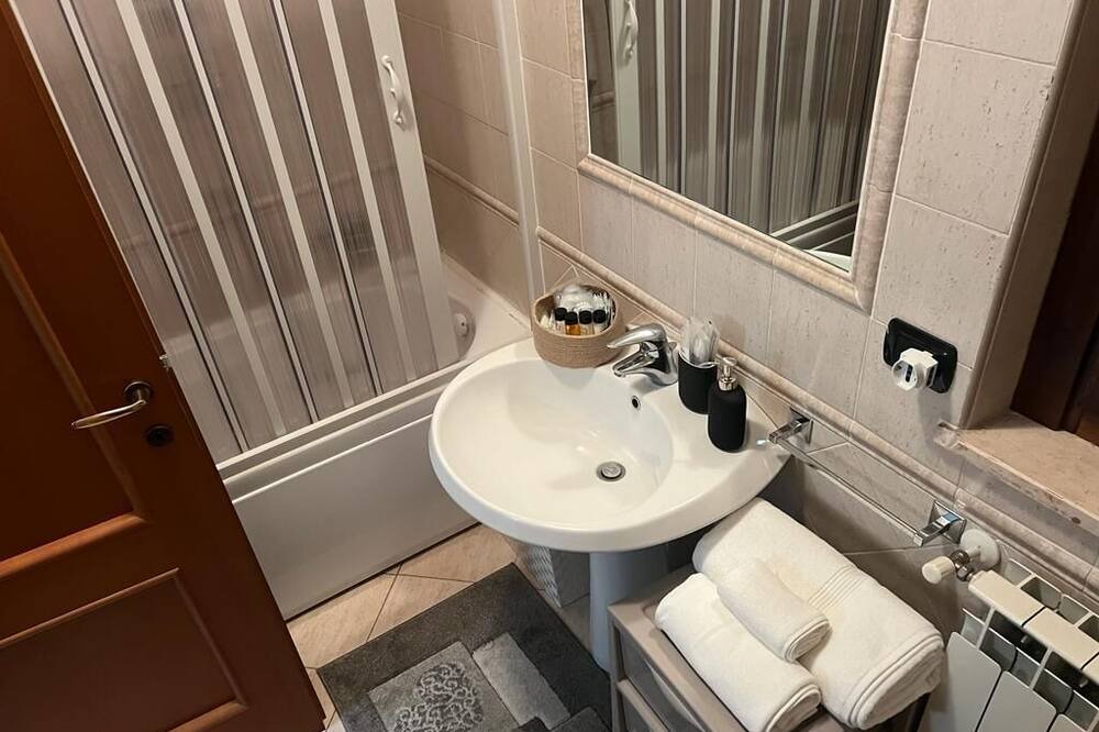 Photo of Bathroom in Centro Giano