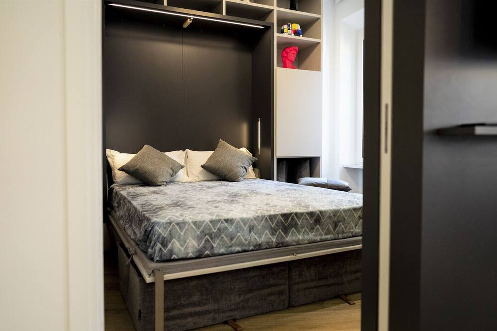 Photo of Bedroom in Rione VI Parione