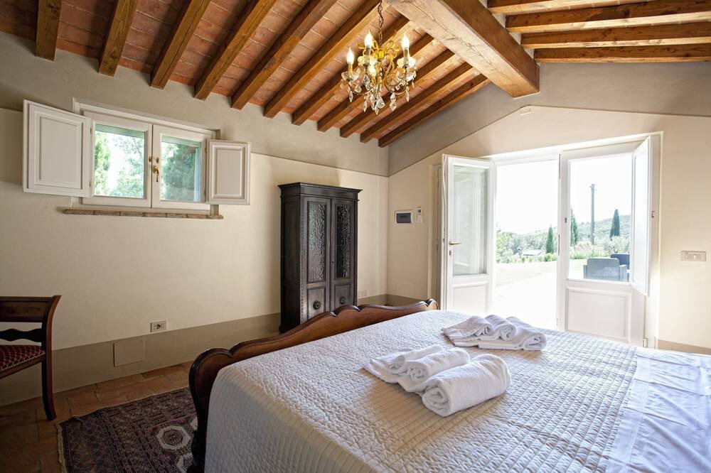 Photo of Bedroom in San Pietro a Cegliolo
