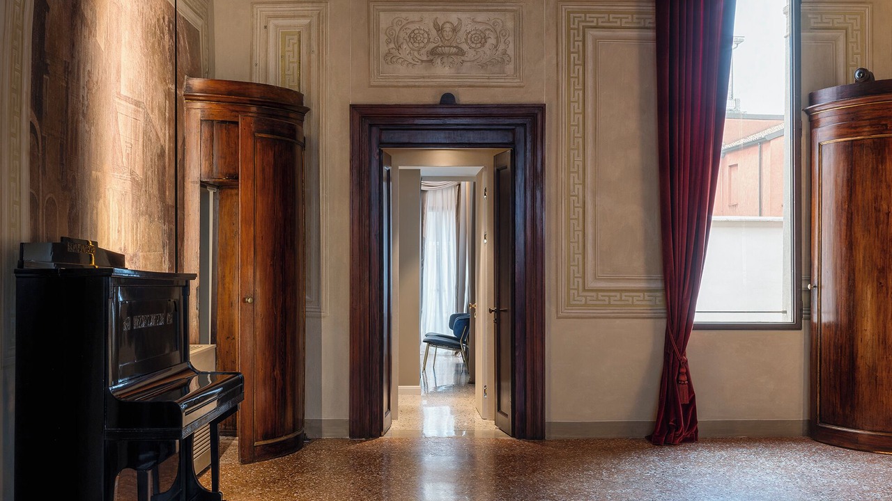 Photo of Others in Dorsoduro