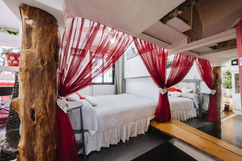 Photo of Bedroom in Zona XXXIII Acilia Sud
