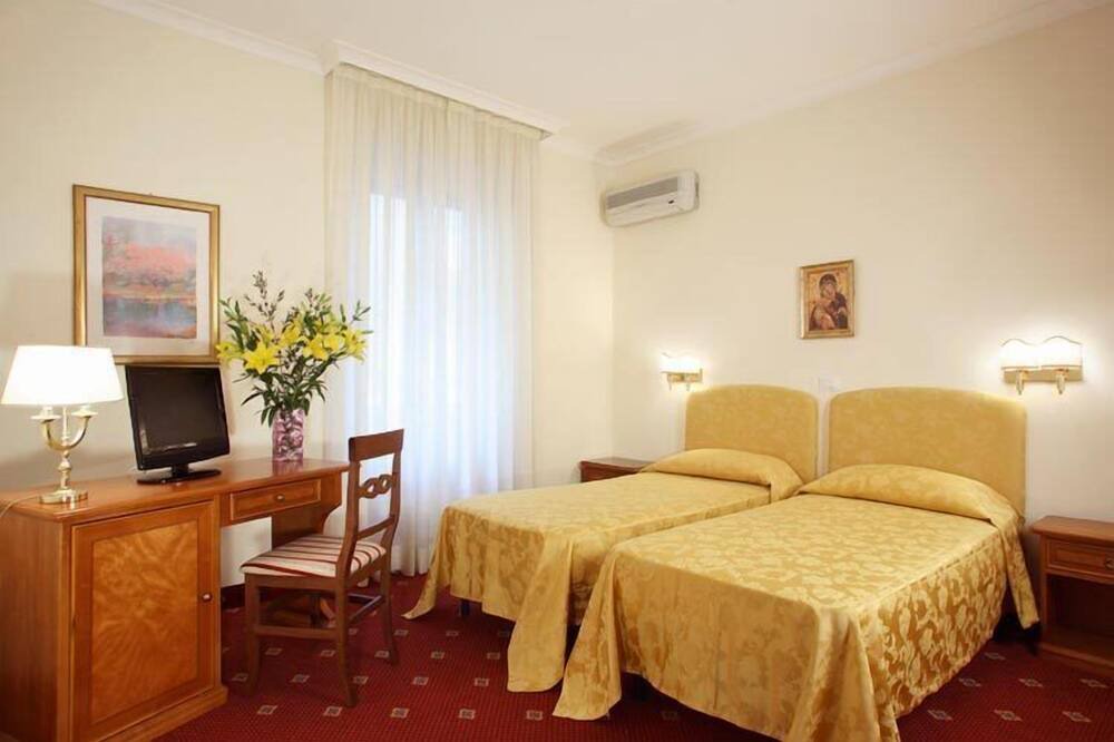 Photo of Bedroom in Nomentano
