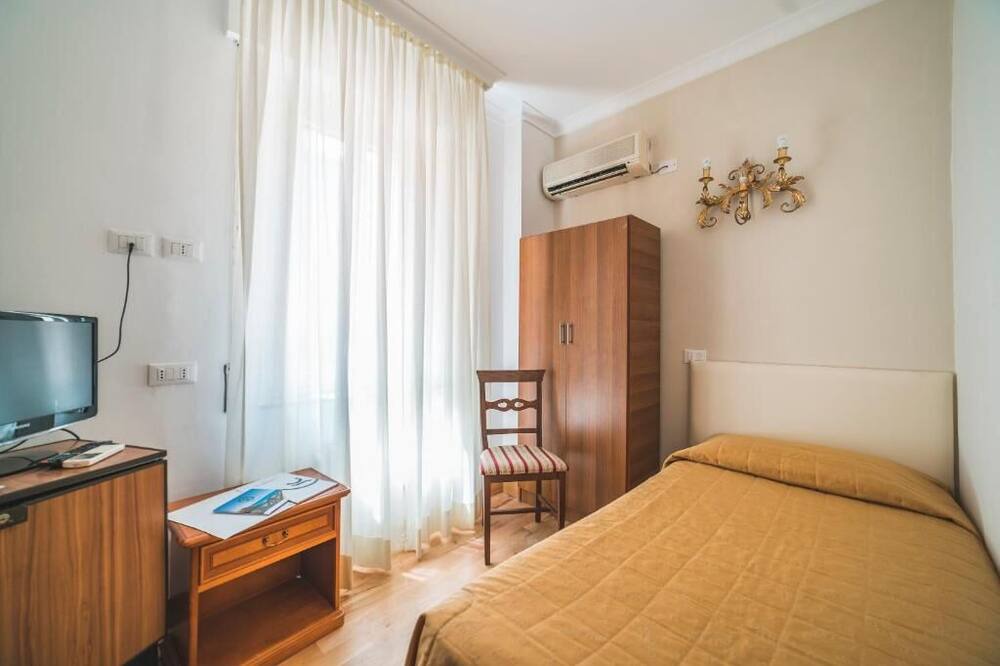 Photo of Bedroom in Nomentano