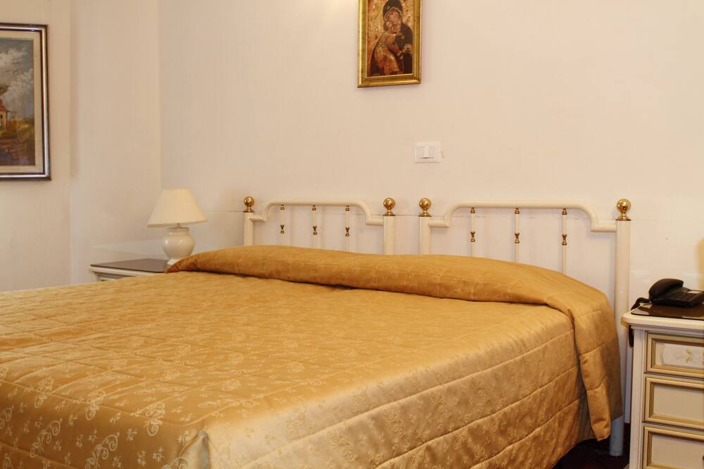 Photo of Bedroom in Nomentano