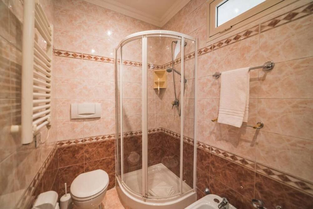 Photo of Bathroom in Nomentano