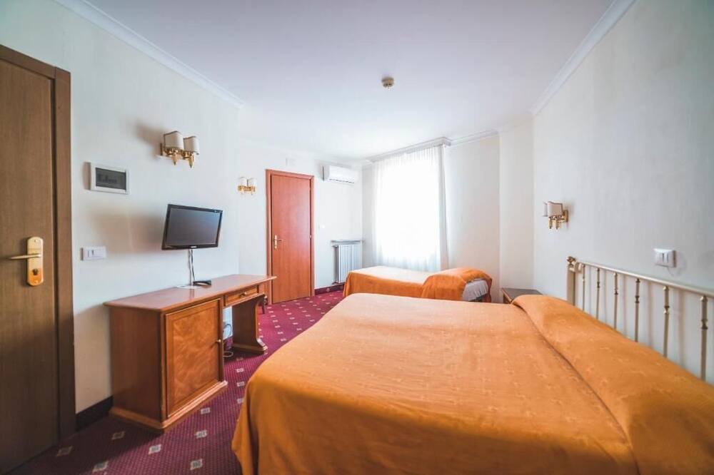 Photo of Bedroom in Nomentano