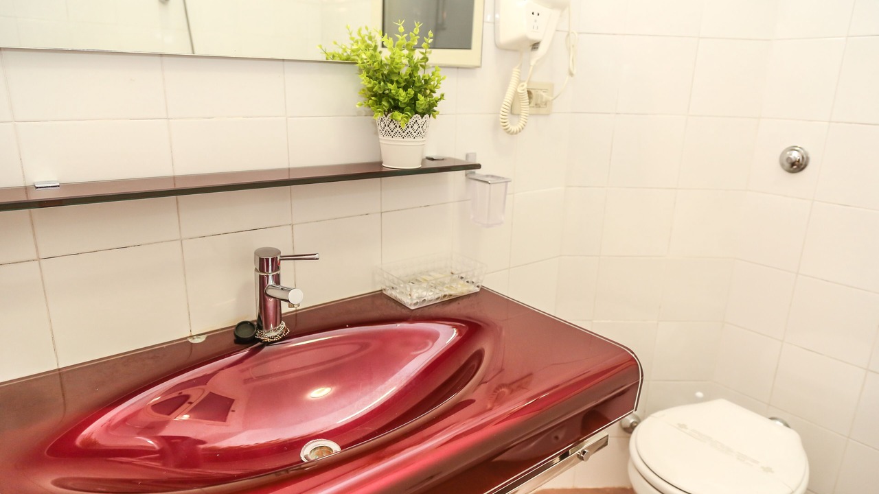 Photo of Bathroom in Universita