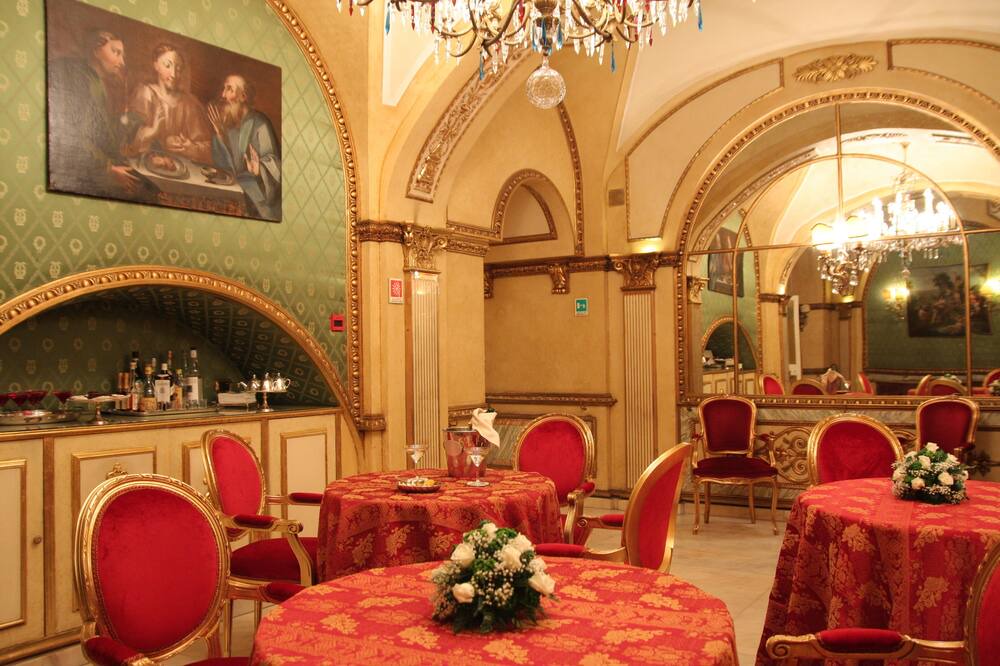 Photo of Others in Salario