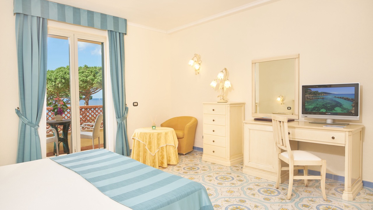 Photo of Bedroom in Biodola