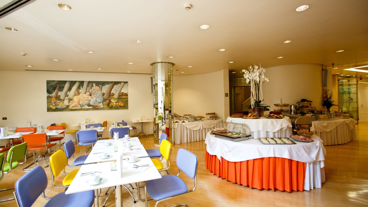 Photo of Others in Salario