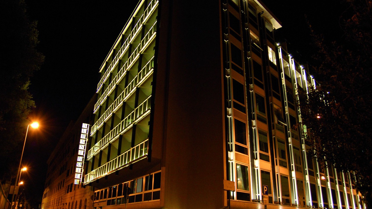 Photo of Buildings in Salario