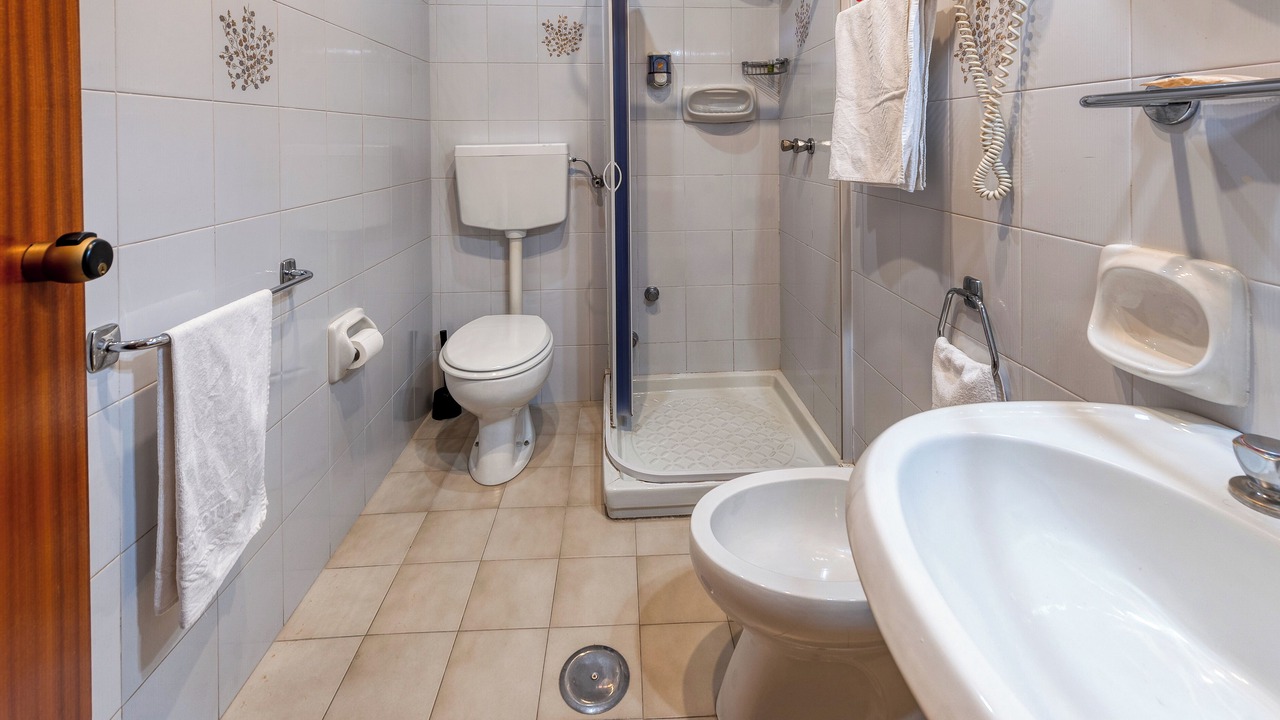 Photo of Bathroom in Brindisi Histotic Center