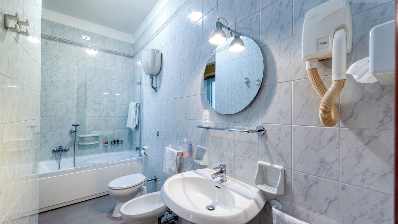 Photo of Bathroom in Brindisi Histotic Center