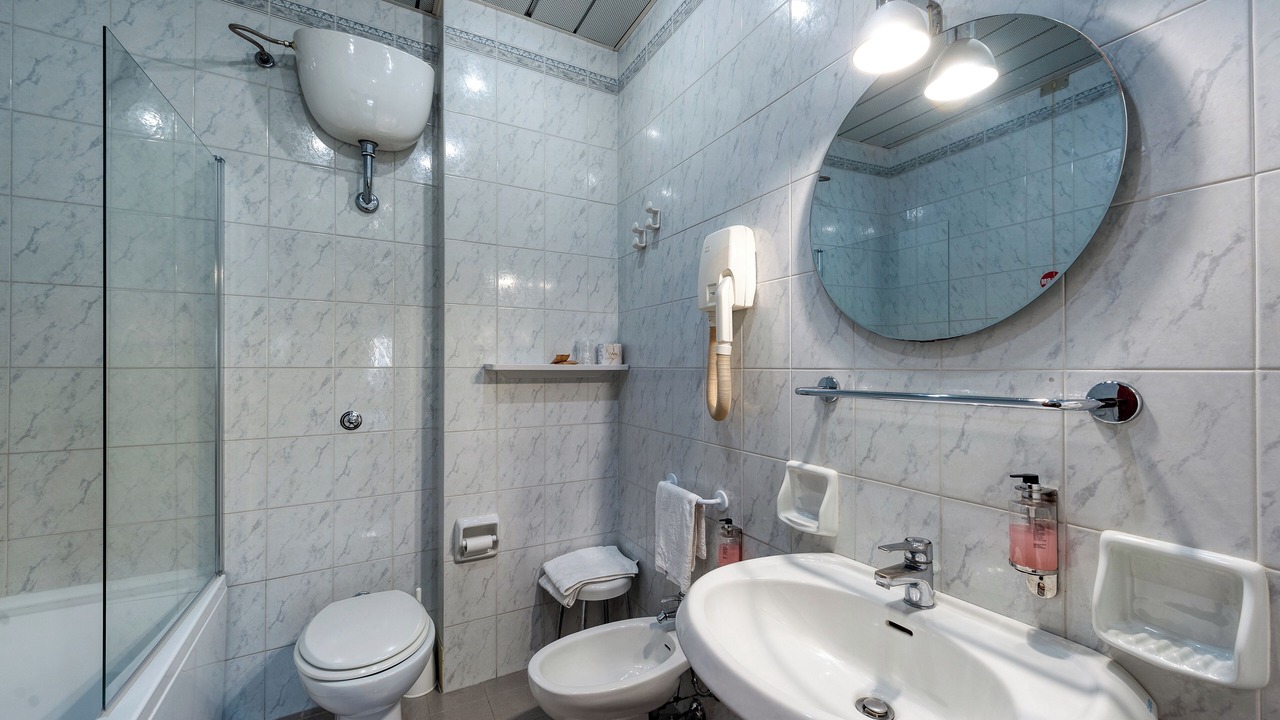 Photo of Bathroom in Brindisi Histotic Center