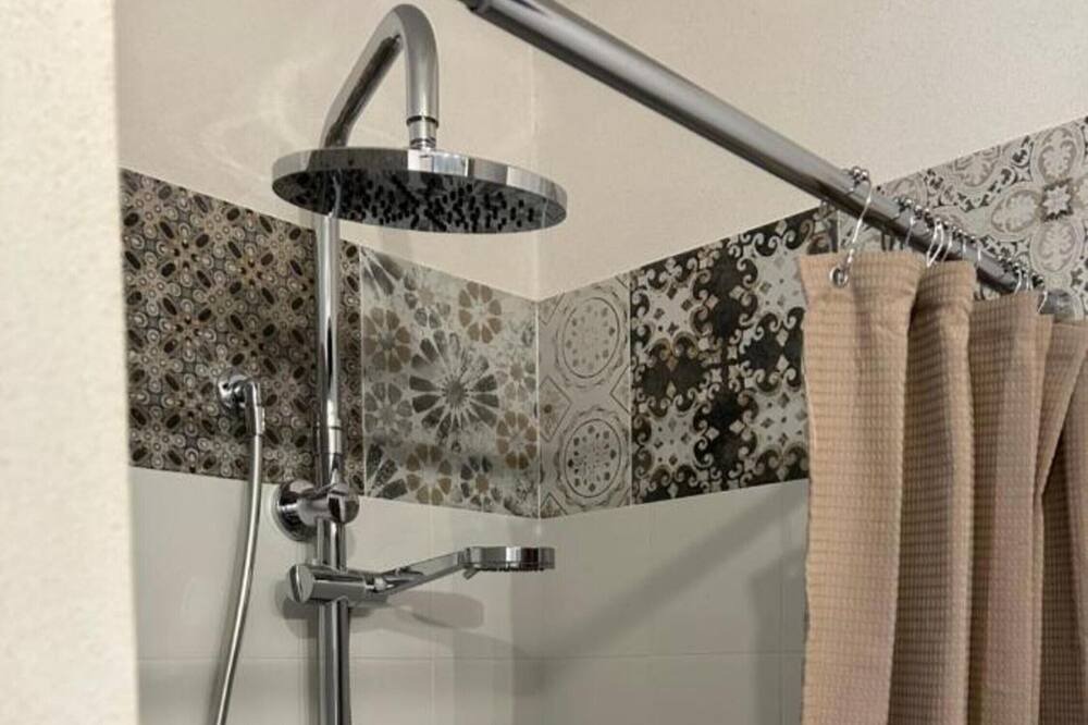 Photo of Bathroom in Noci