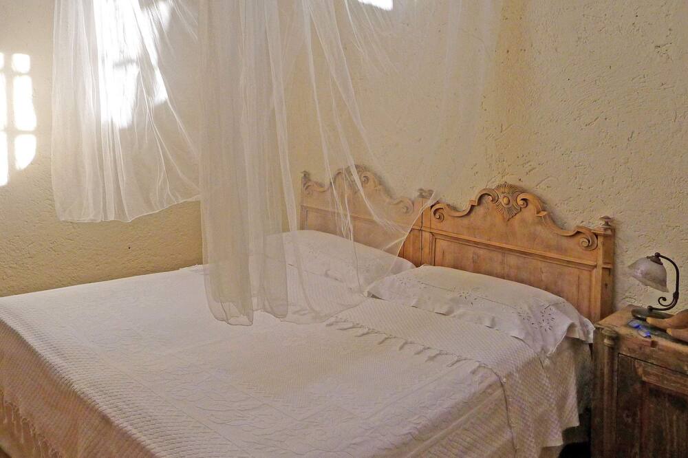 Photo of Bedroom in Amelia