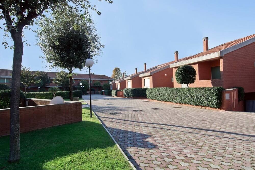 Photo of Outdoor in Zona XXX Castel Fusano