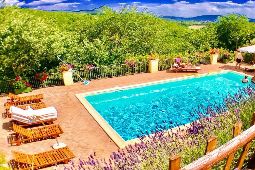 Photo of Outdoor in Strettura