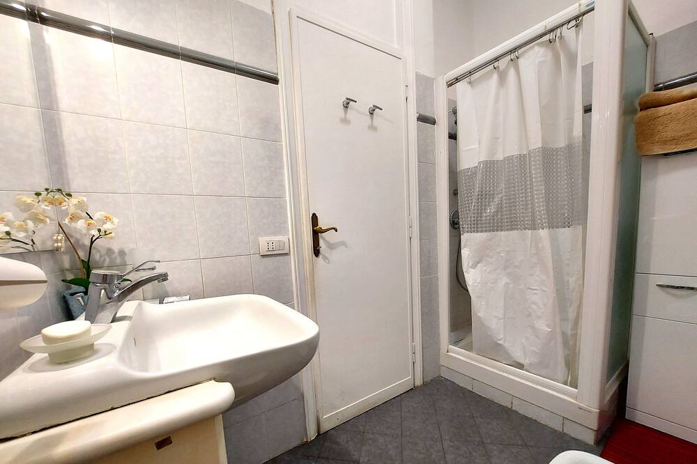 Photo of Bathroom in Tor di Quinto