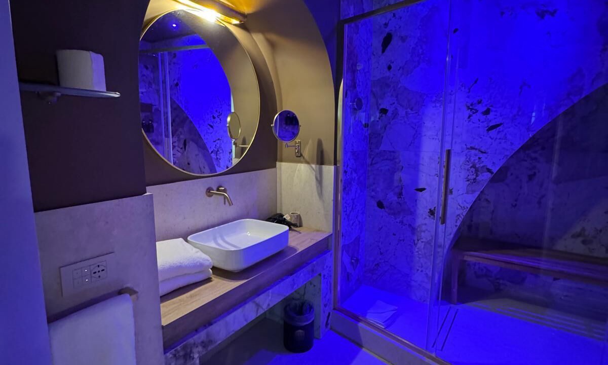 Photo of Bathroom in Navona