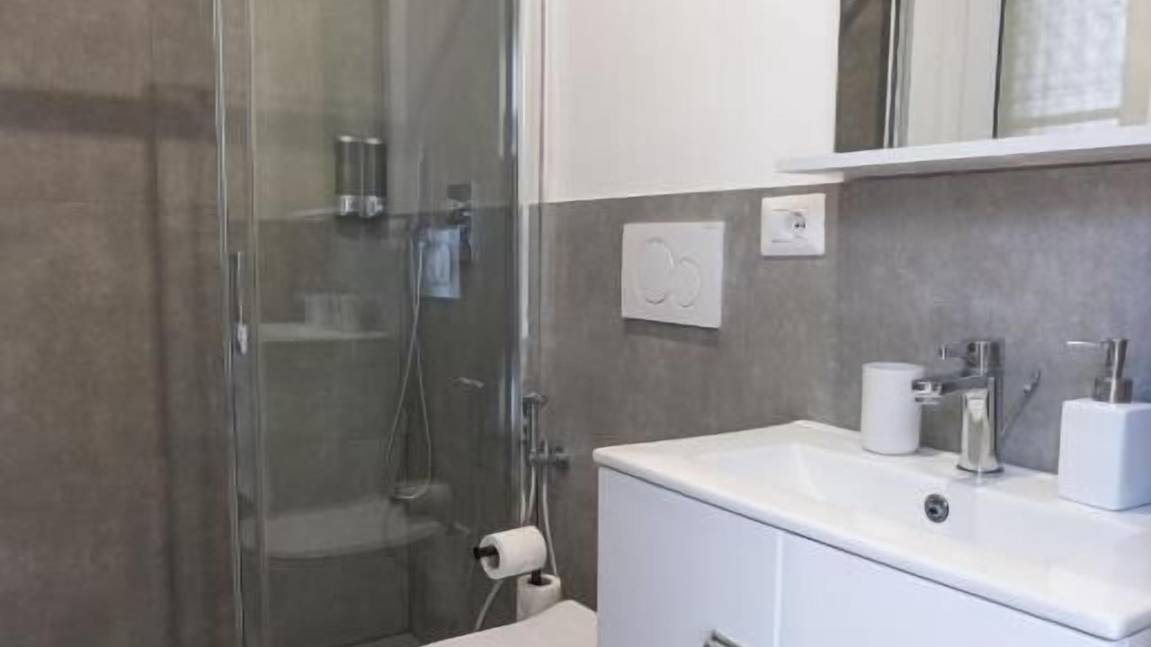 Photo of Bathroom in Zona XXXIV Casal Palocco