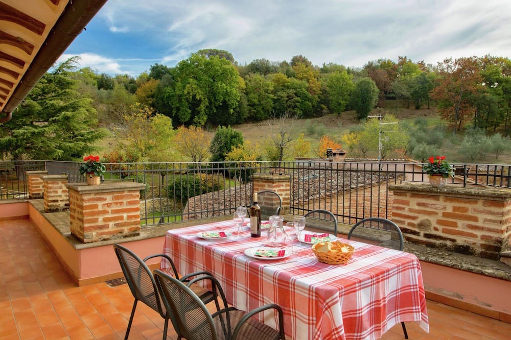 Photo of Patio Balcony in Popoltaio-Schiacciato