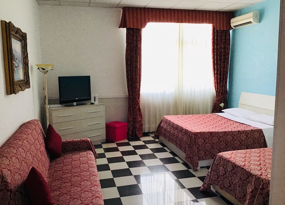 Photo of Bedroom in Zona XXXIV Casal Palocco