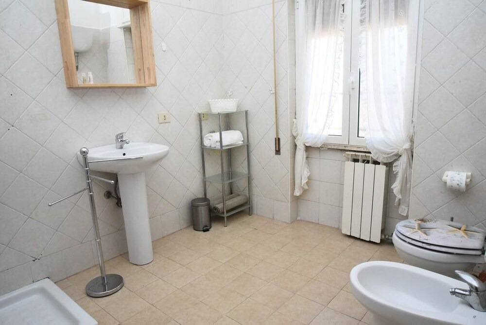 Photo of Bathroom in Mentana