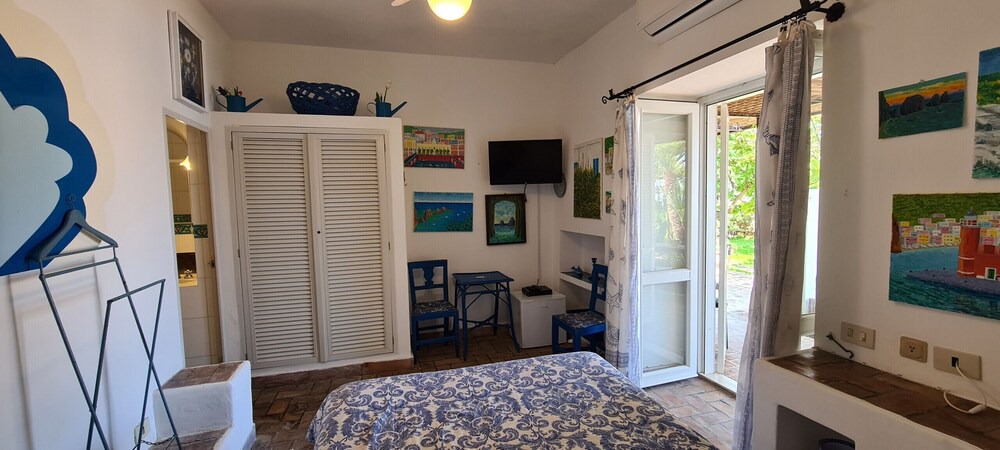 Photo of Bedroom in Ponza