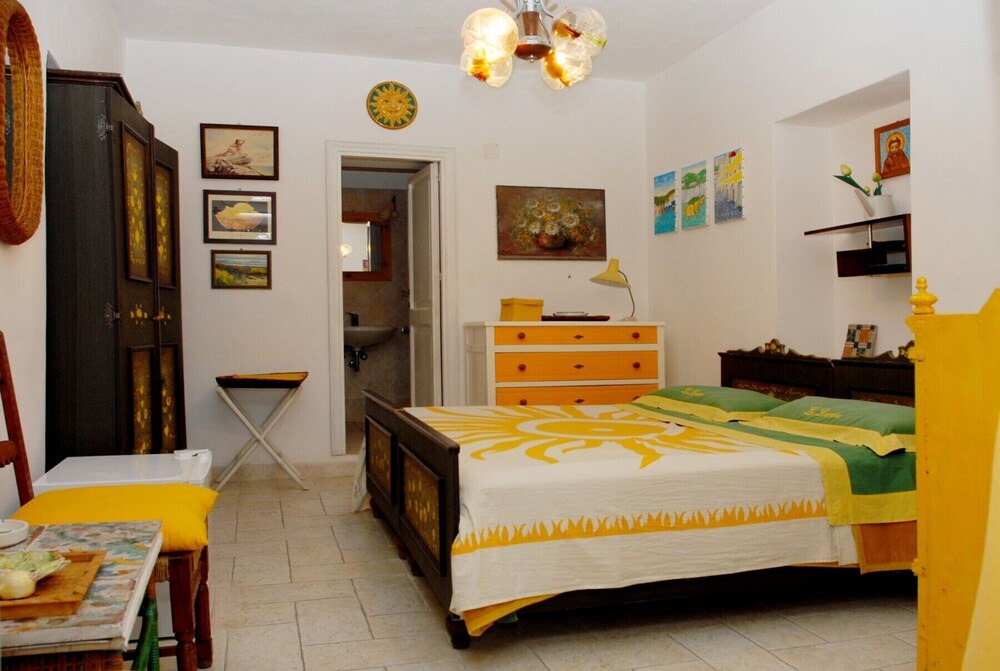 Photo of Bedroom in Ponza