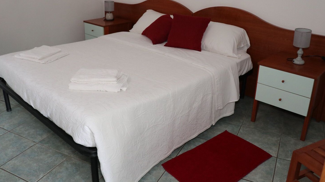 Photo of Bedroom in Le Forna