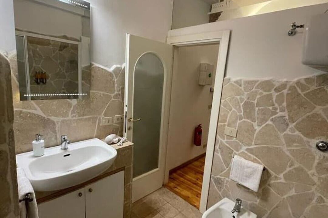 Photo of Bathroom in Monti