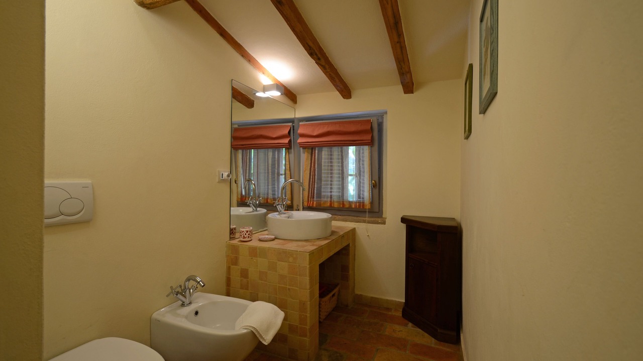 Photo of Bathroom in Passignano sul Trasimeno